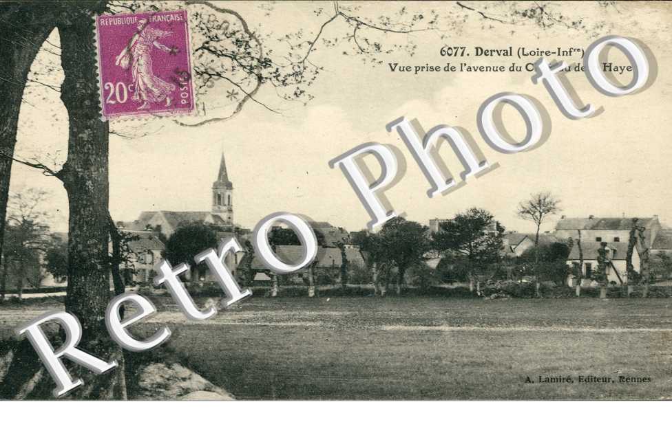 vue prise de l'avenue du Chateau de La Haye