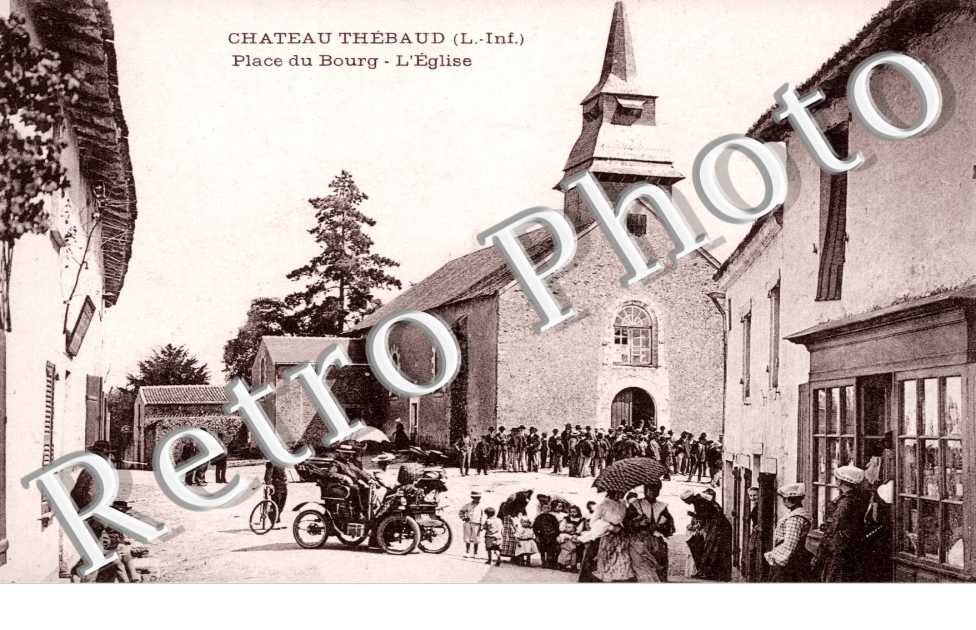 place du bourg, l'eglise