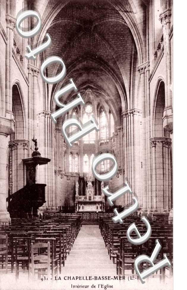 Interieur de l'eglise