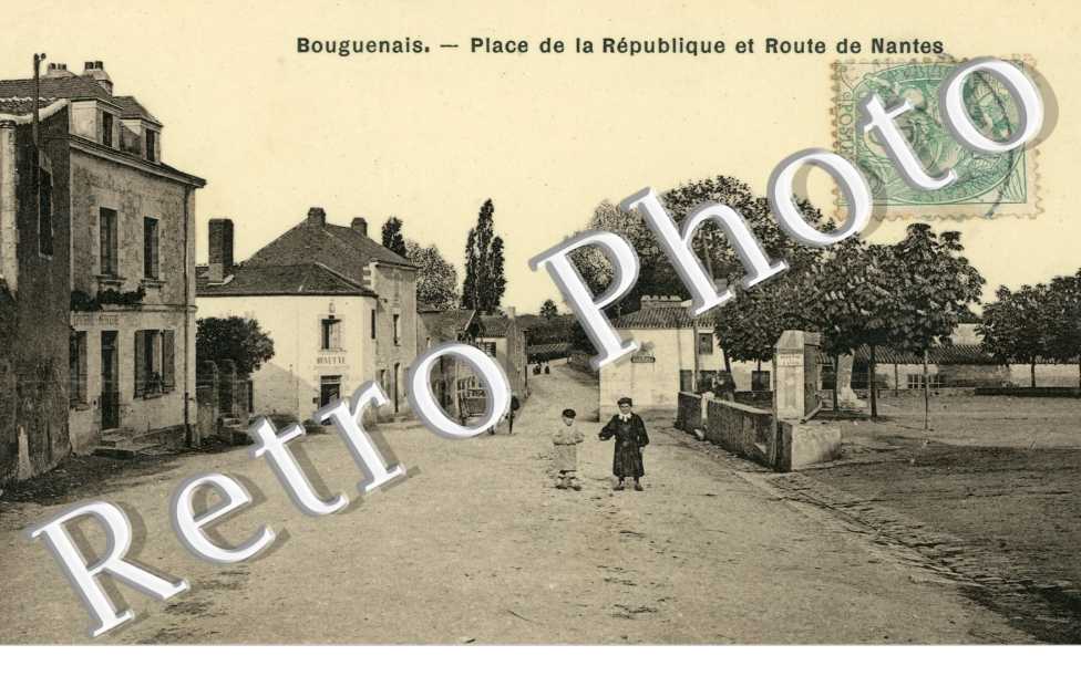 place de la republique et route de Nantes