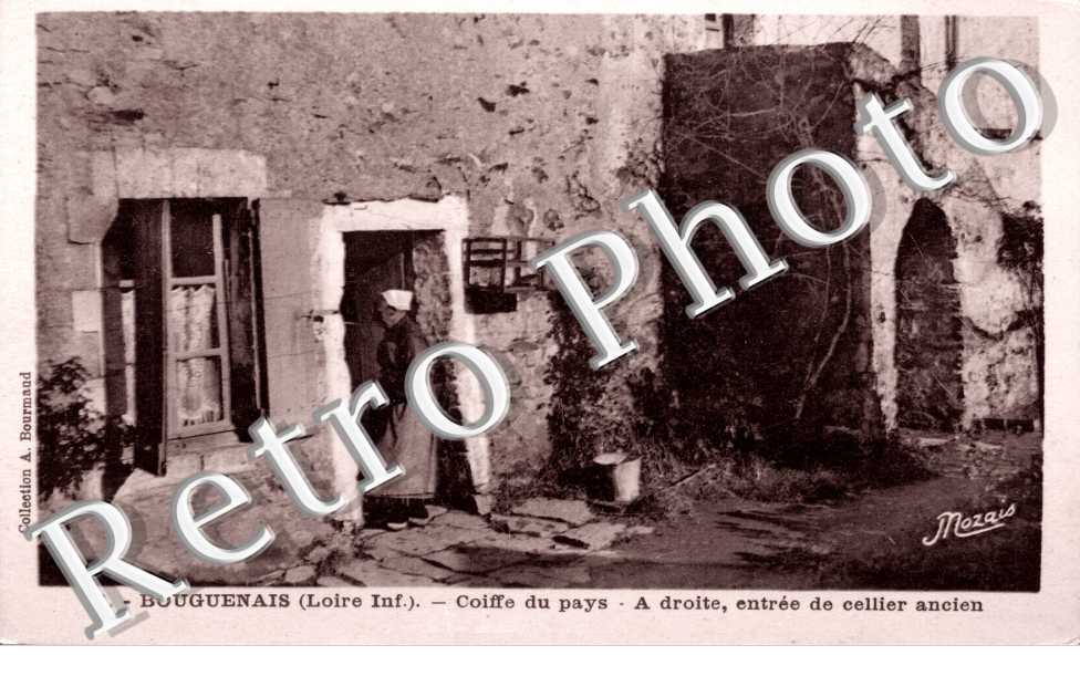 coiffe du pays a droite, entree de cellier ancien