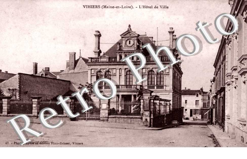 L'Hotel de Ville