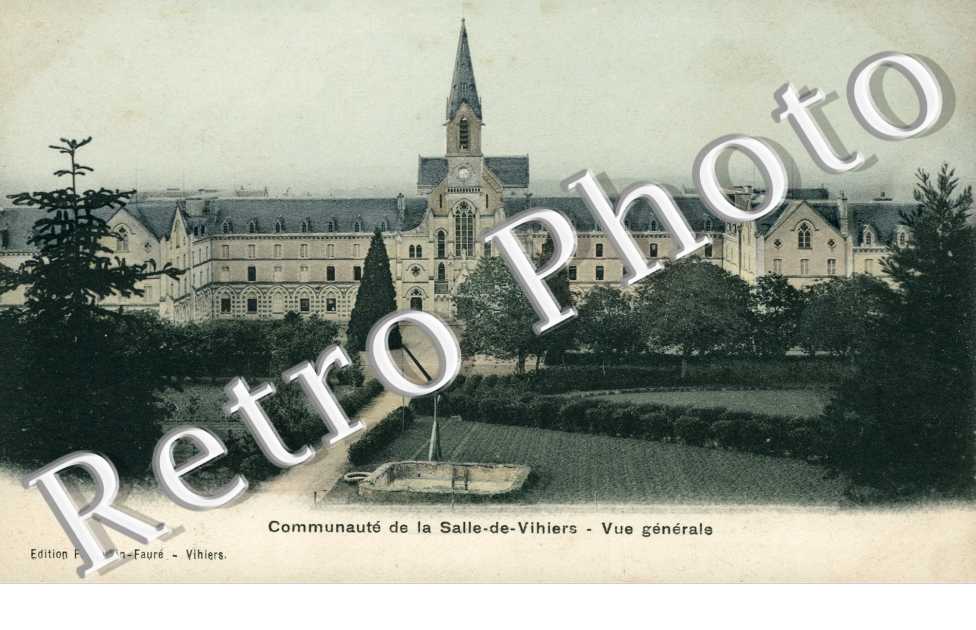 Communaute de la Salle de Vihiers, Vue generale