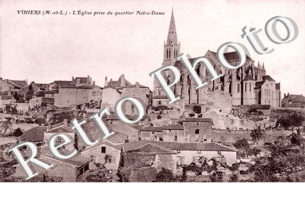 L'Eglise prise du Quartier Notre Dame