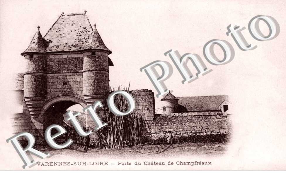 Porte du Chateau de Champfreaux