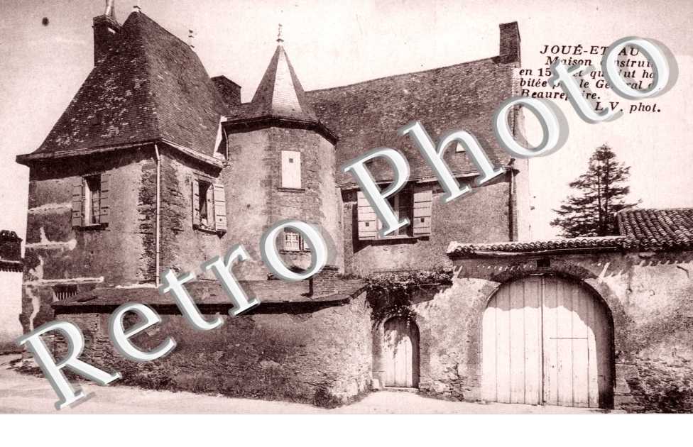 Joue - Etiau - maison habite par le general Beaurepaire