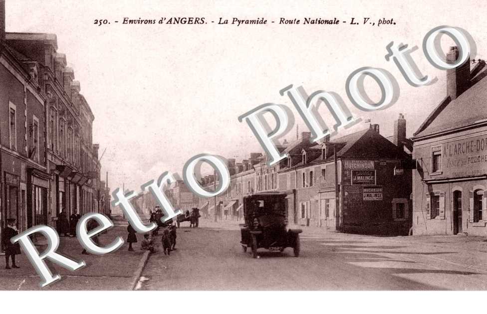 La Pyramide, Route Nationale