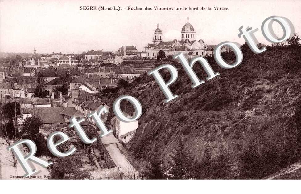 Rocher des Violettes sur le bord de la Verzee