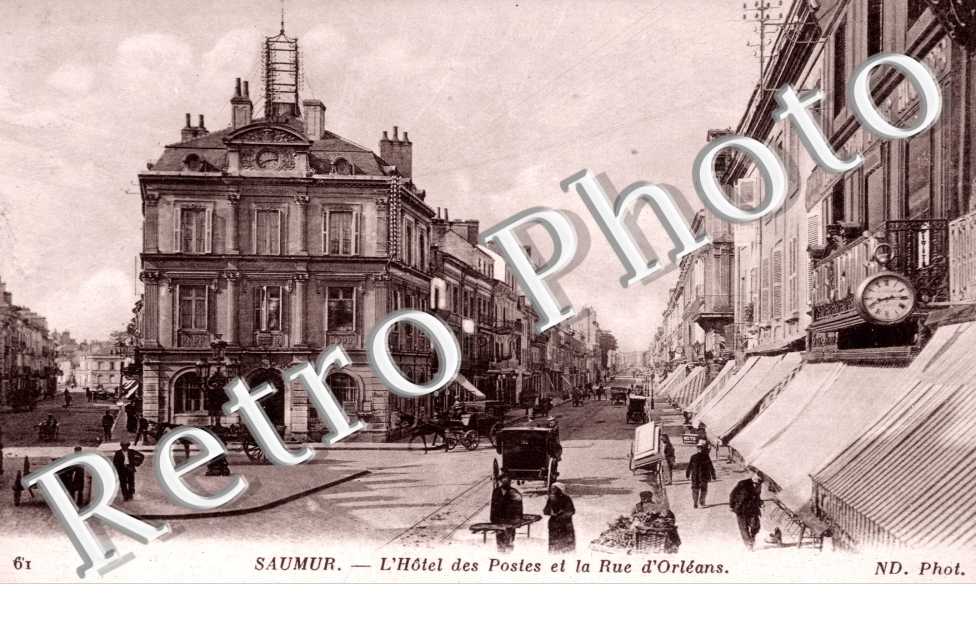 L'Hotel de la Poste et la Rue d'Orleans
