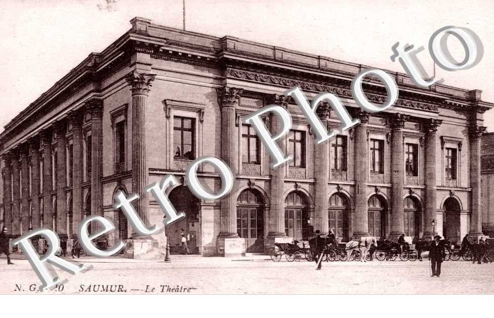 Le Theatre