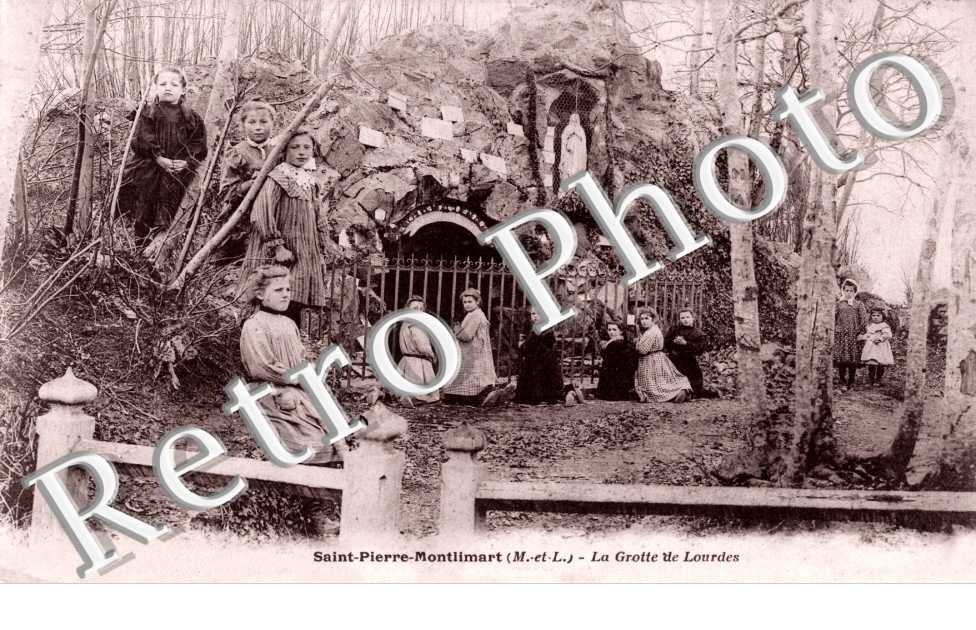 La grotte de Lourdes