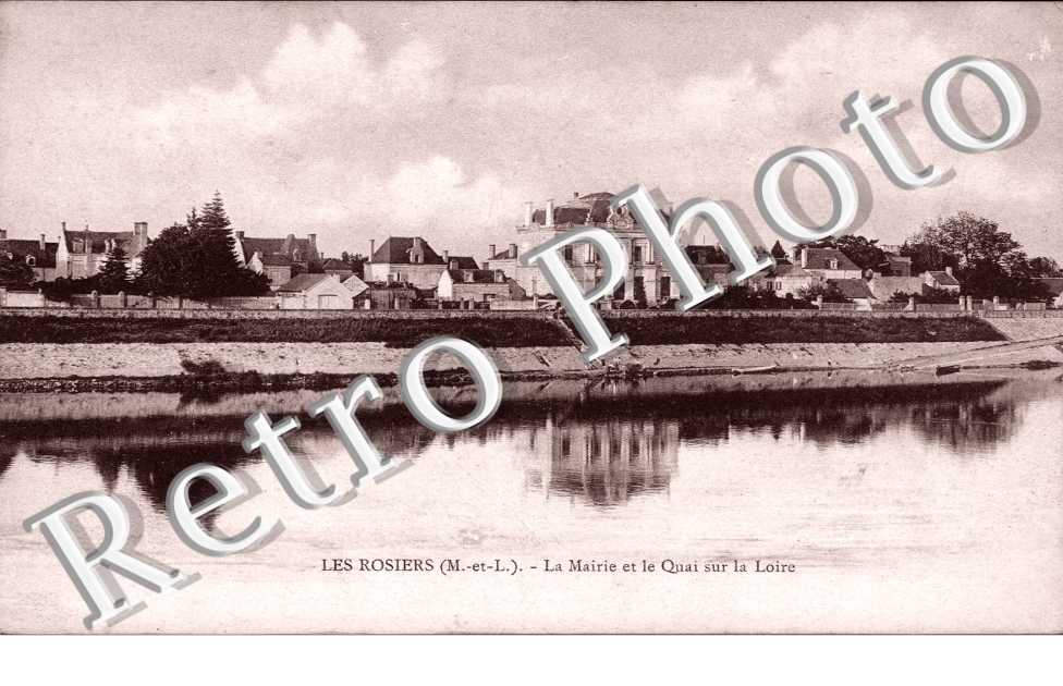 La Mairie et le Quai sur la Loire