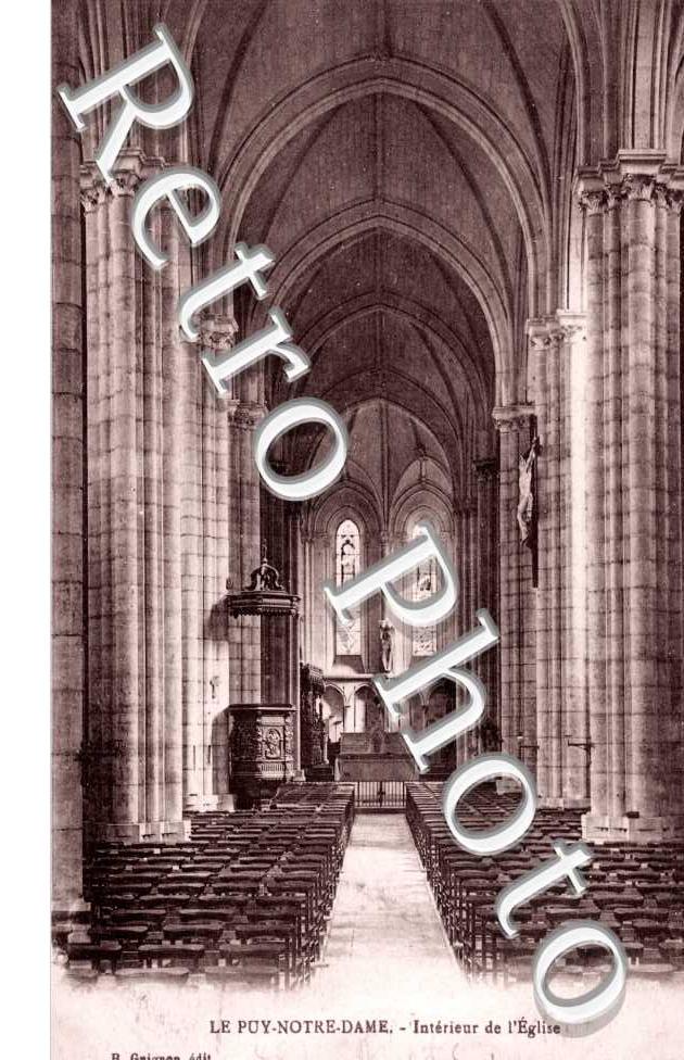Interieur de l'Eglise