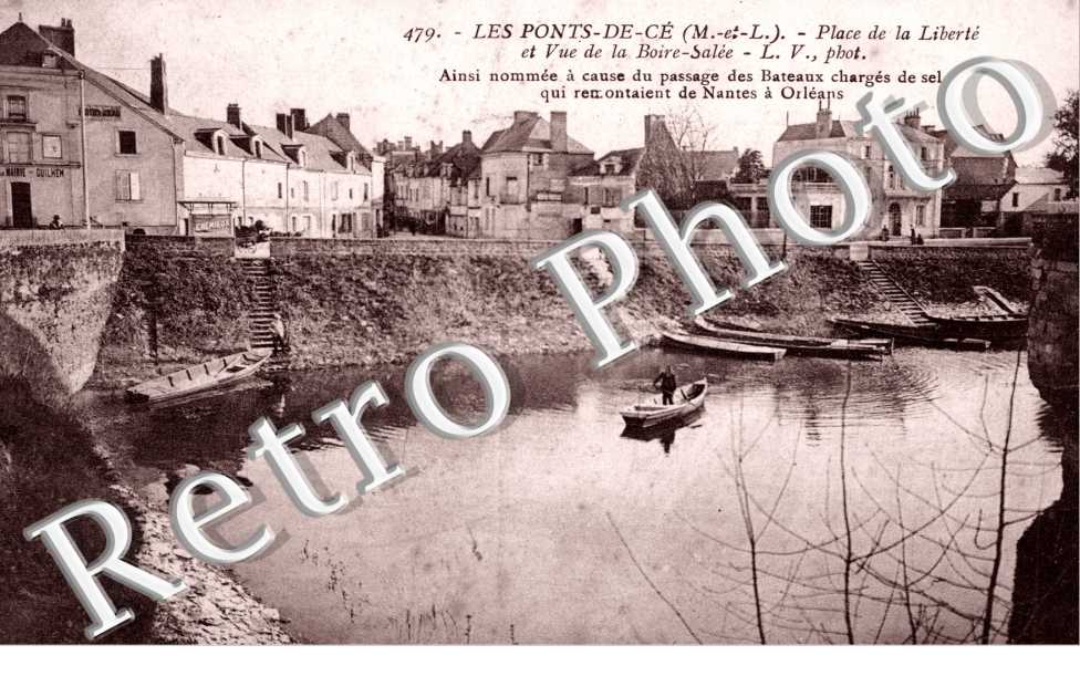 Place de la Liberte et Vue de la Boire Salee