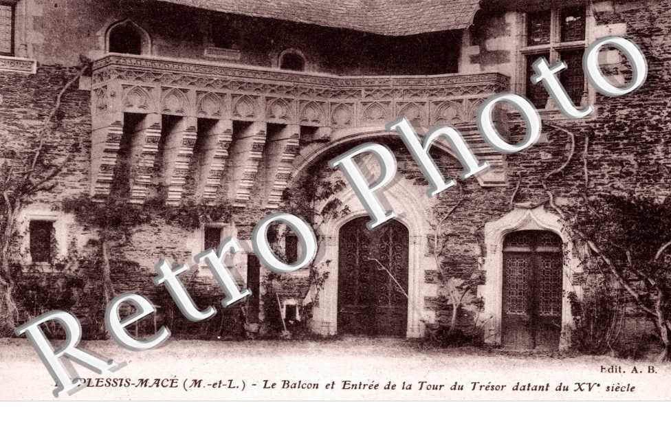 Le Balcon et Entree de la Tour du Tresor