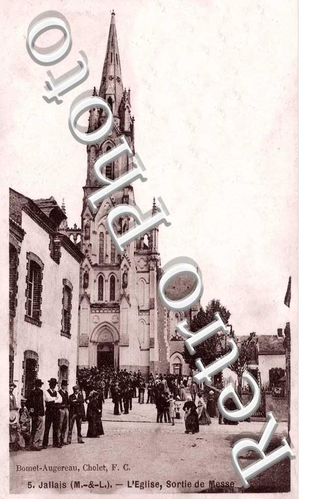 L'Eglise, Sortie de Messe