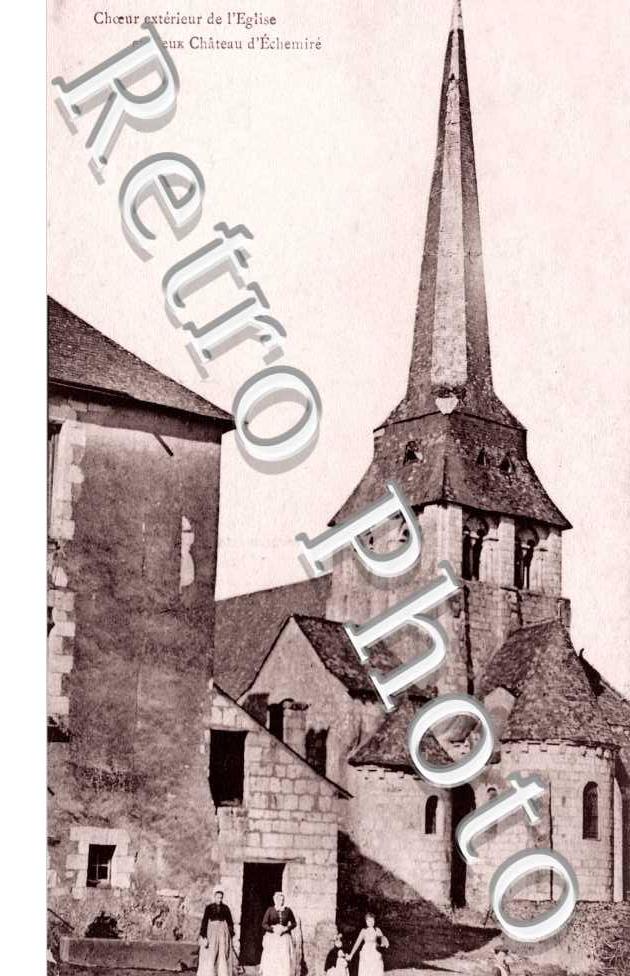 Choeur exterieur de l'Eglise et Vieux Chateau