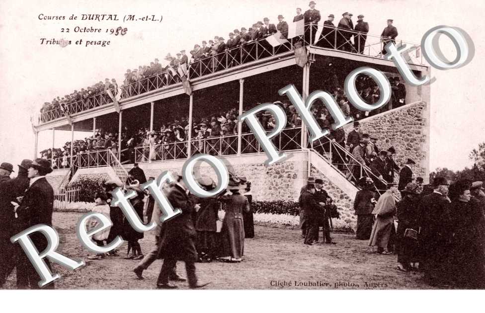 Courses de Durtal, 22 octobre 1911, Tribunes et pesage