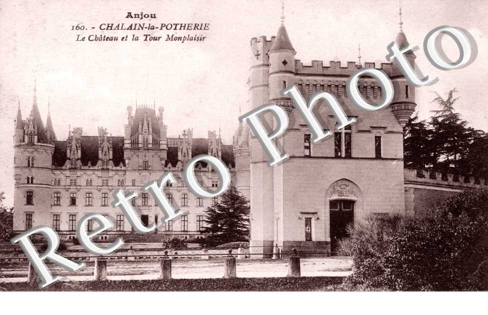 Le Chateau et la Tour Monplaisir