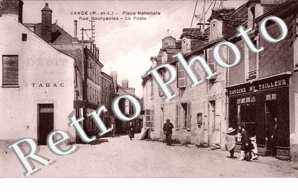 Place nationale - Rue Bourgeoise - La poste