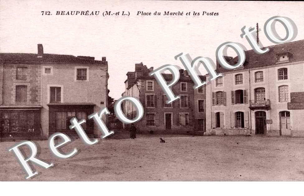 place du marche et les postes