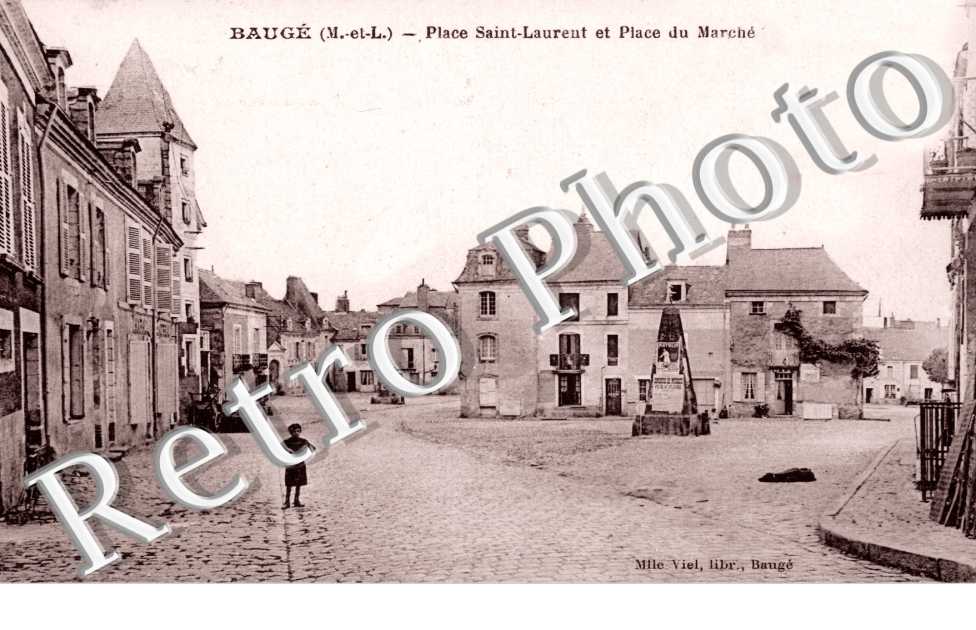 place saint laurent et place du marche