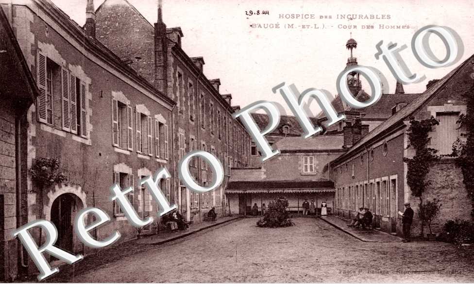 Hospice des Incurables, Cour des Hommes