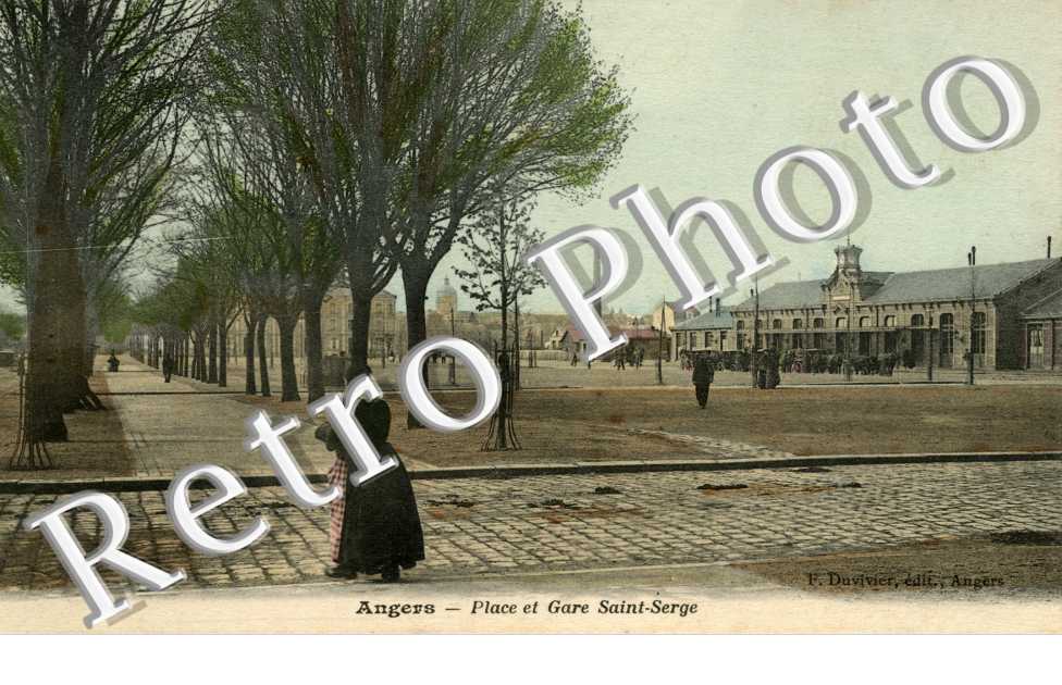 Place et Gare St Serge