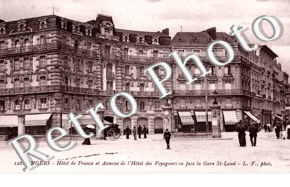 Hotel de France en face la gare Saint-Laud