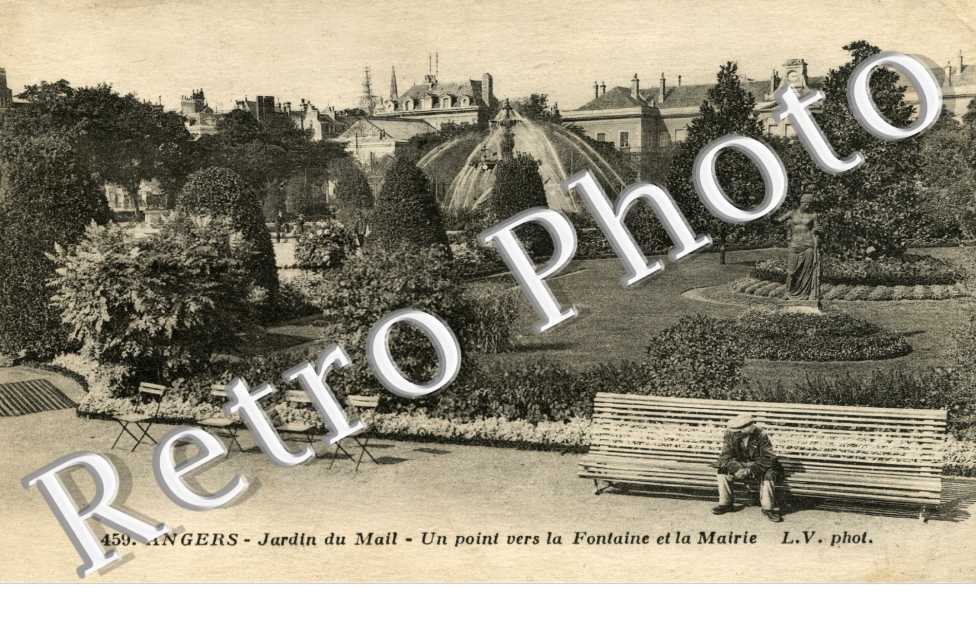 le jardin du mail - un point vers la fontaine