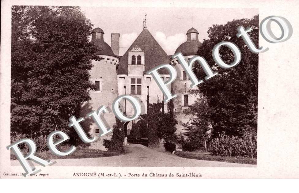 La Porte du Chateau de Saint Henis