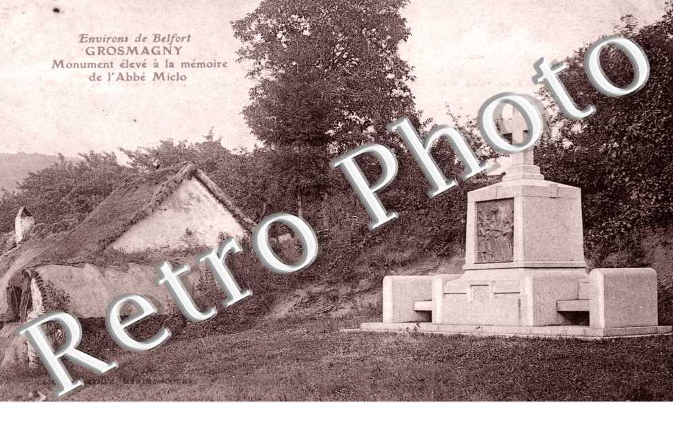 Monument eleve a la memoire de l'Abbee Miclo