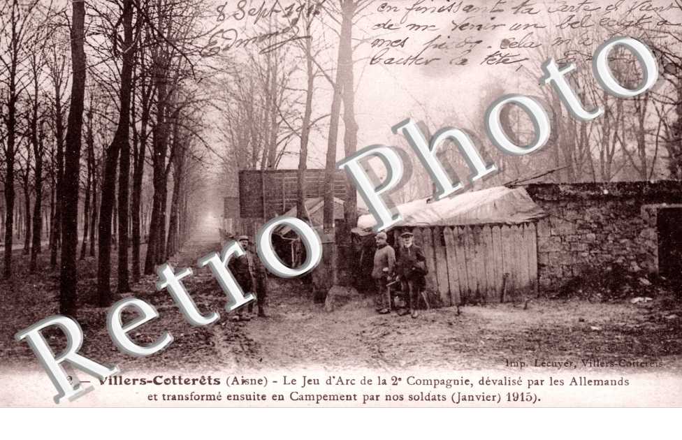 Le Jeu d'Arc de la 2eme Compagnie devalise par les Allemands et trasnfome en campement par nos soldats (janvier 1915)
