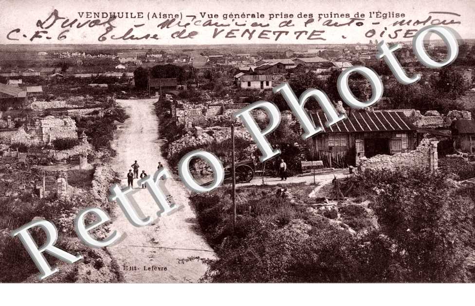 Vue generale prise des ruines de l'eglise