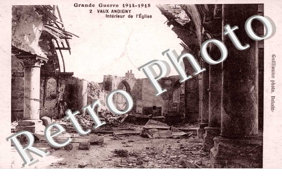 Intérieur de l'Eglise - Ruines