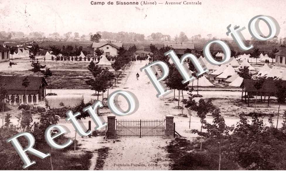 Le Camp, Avenue Centrale