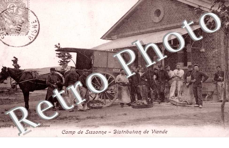 Le Camp, Distribution de viande