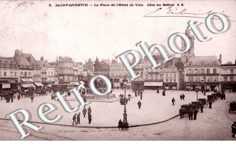 La Place de l'Hotel de Ville
