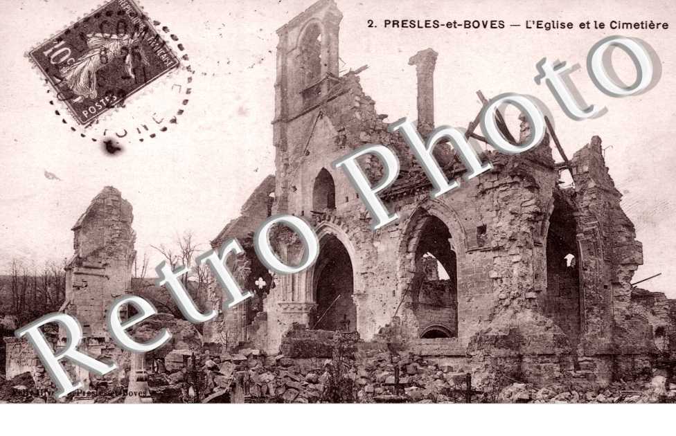 L'eglise et le cimetiere