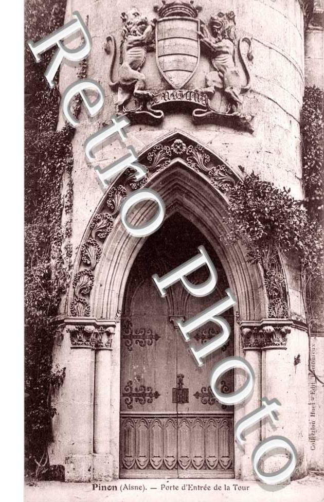 Porte d'Entree de la Tour