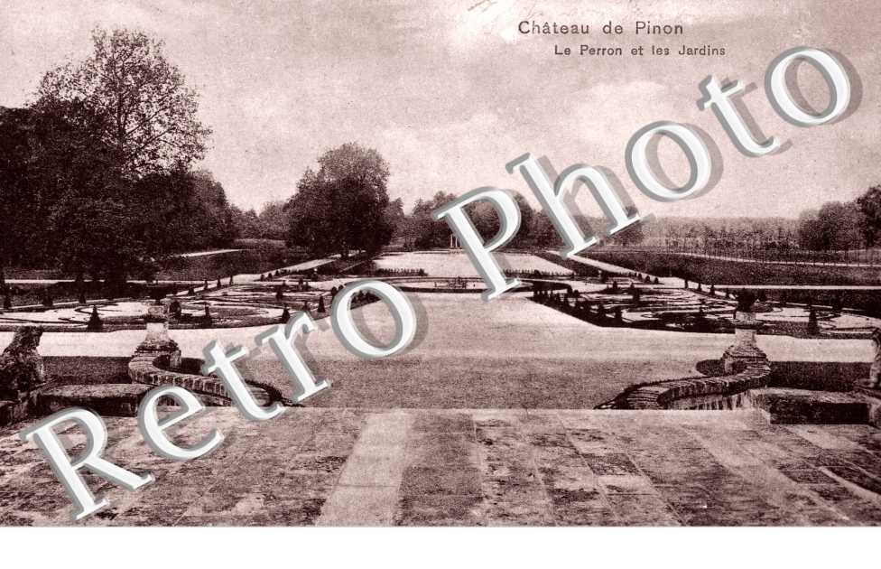 Chateau - le perron et les jardins