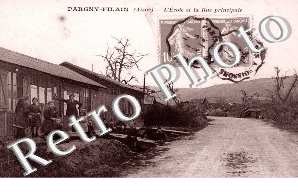 L'Ecole et la Rue Principale