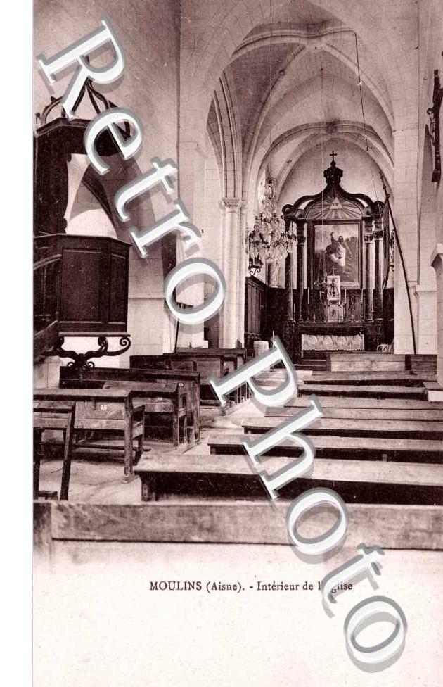 Interieur de l'eglise