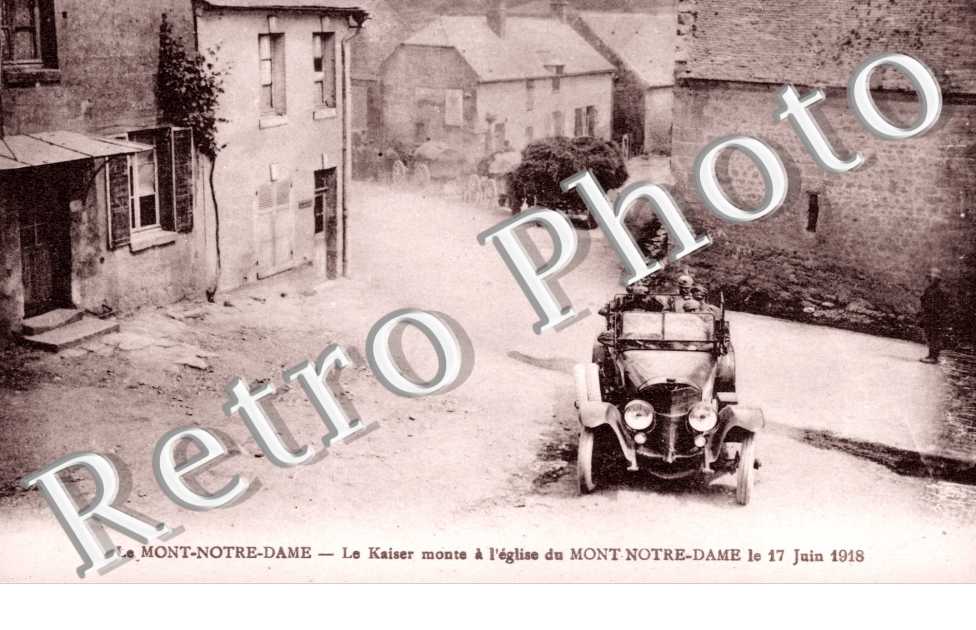 Le Kaiser monte a l'Eglise le 17 juin 1918