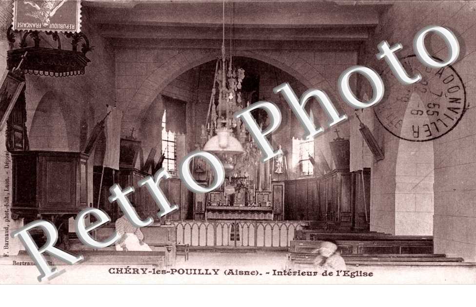 interieur de l'eglise