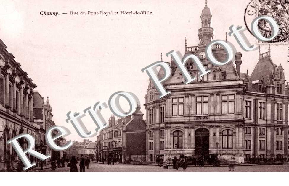rue du Pont Royal et Hotel de Ville