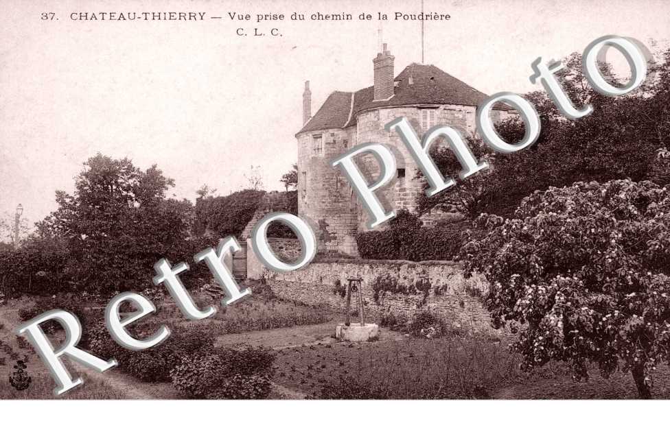 Vue prise du Chemin de la Poudriere