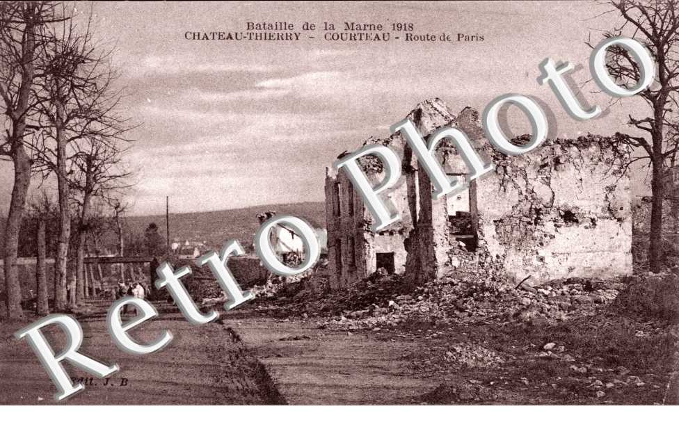 Courteau, Route de Paris en 1918