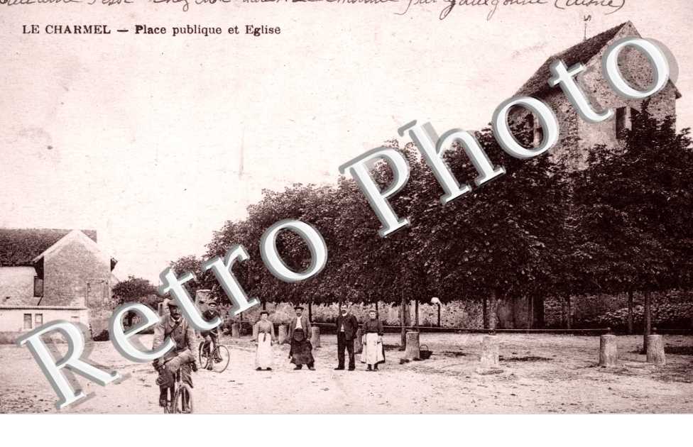 Place Publique et L'Eglise