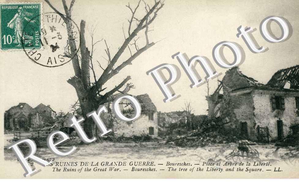 Les Ruines de la Grande Guerre, Place et Arbre de la Liberté